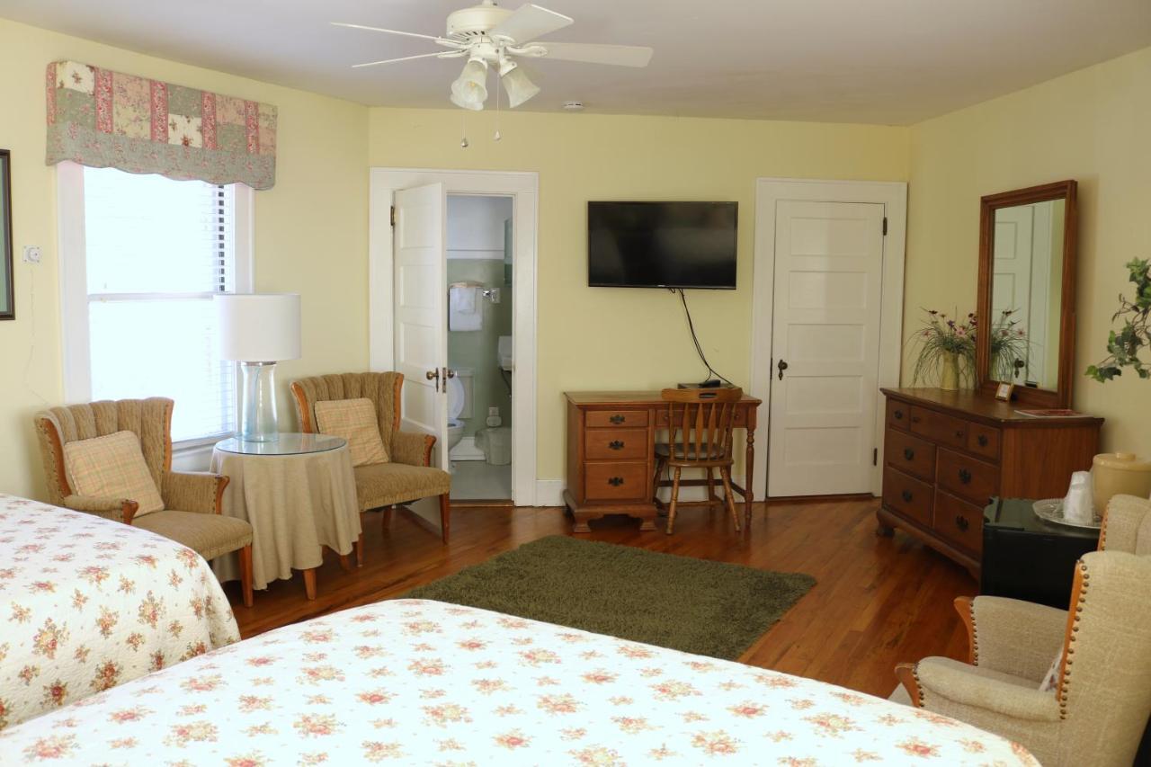 Echo Mountain Bed & Breakfast 3*